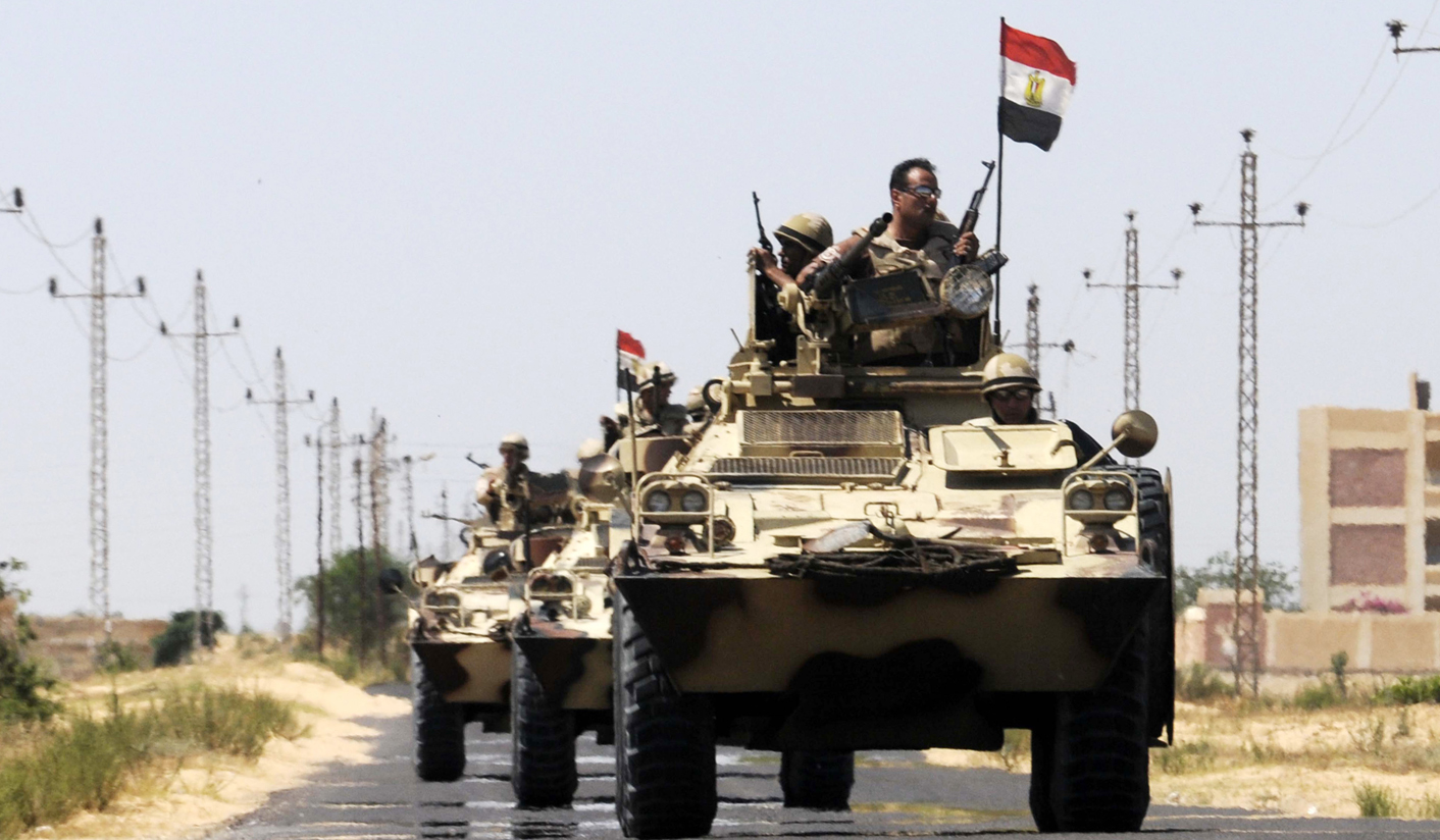 مصر تشن ضربات جوية في ليبيا بعد مقتل عشرات الأقباط في هجوم