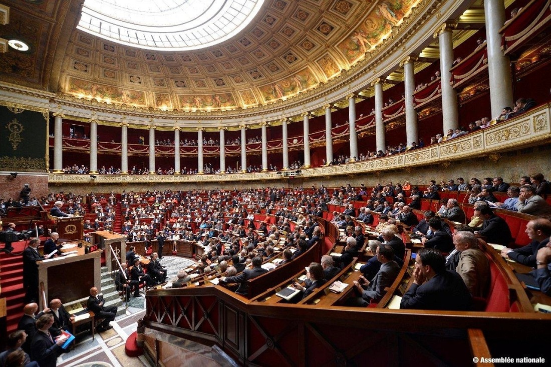 فرنسا تحطم رقمها القياسي في عدد النساء البرلمانيات