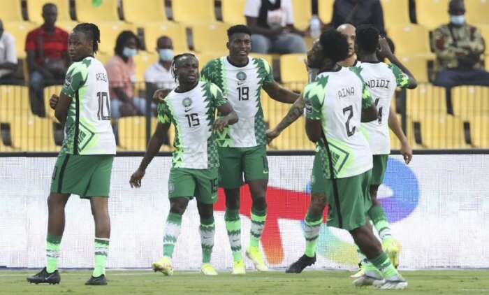 المنتخب النيجيري يتأهل إلى دور ثمن النهائي