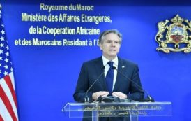 وزير الخارجية الأمريكي يشيد بالتزام المغرب
