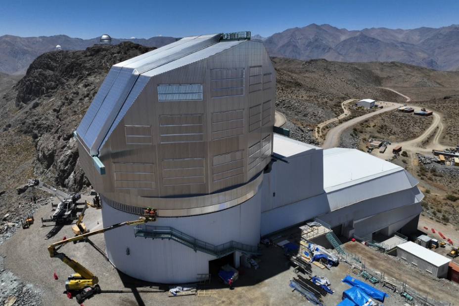 أكبر كاميرا فلكية في العالم ستراقب الكون من تشيلي تلسكوب فلك